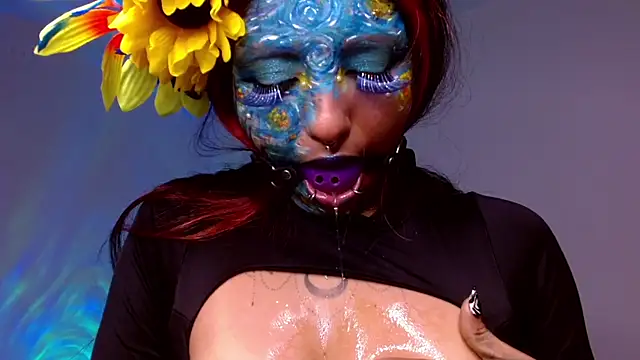 Carolinerue - PLAY TITS+ SALIVA😈