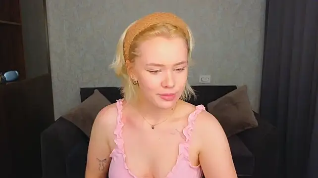 MelissaAvis - toy control for 5 minutes