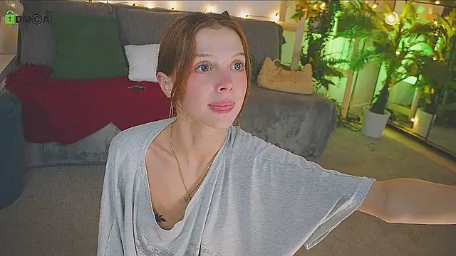 Little_anitta - Doggy in shorts and spanks