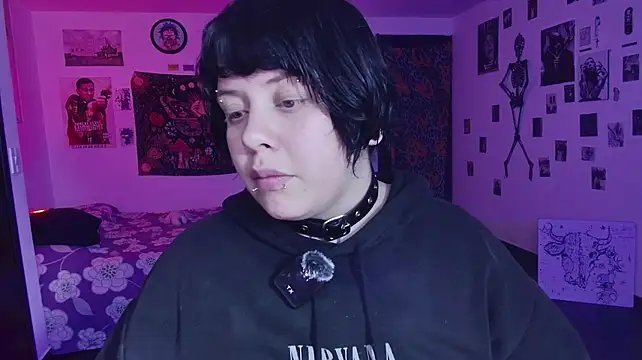 Sabrina_scarlett - squirt and drink hehe