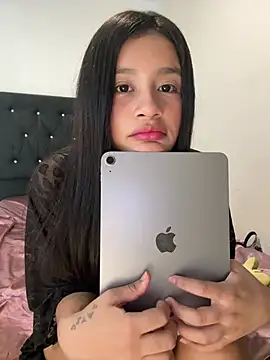 Indialatin - 🥛Cream produced by my pussy🥛