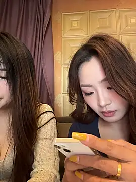 Yomi009 - 户外咖啡厅勾引调戏😜闺蜜追求者