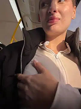 Coconut_milk - Shake ass in panty in bus 😝