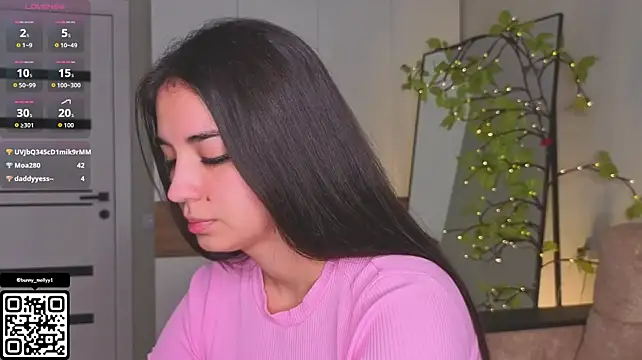 MollyGilberg - 🥰Gently sucking fingers🥰