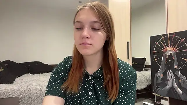 Arimy - Show my firm bootie closer <3