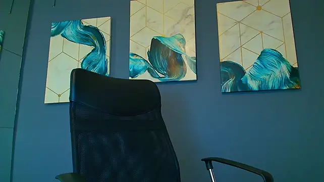 HessaHessy - Get me naughty 😈
