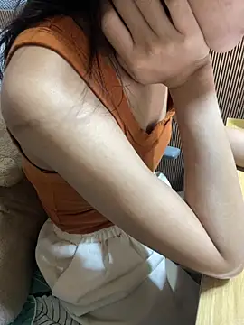 Mina048