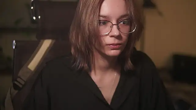 Alyssa_sweet - Happy Alice