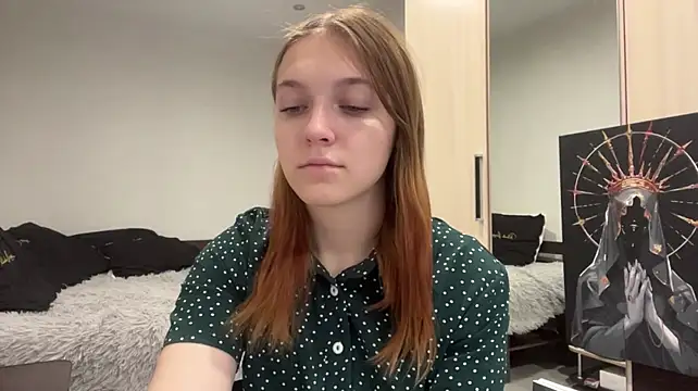 Arimy - Show my firm bootie closer <3