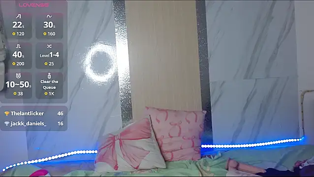 Valentinna01 - Show Tits