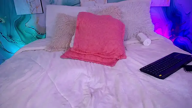 MylaDreams - Show Boobs