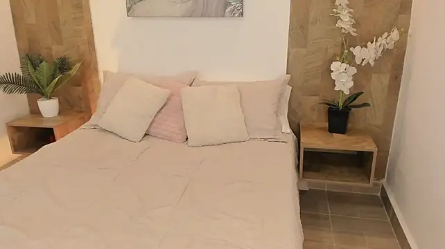 Paola_campbelle - Dildo in boobs + saliva