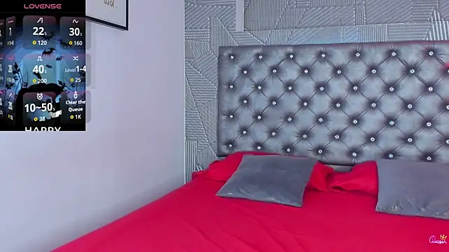 Valery_Diamond - DOGGY STYLE SPANK ASS- MOAN LOUD🍑👋🏻