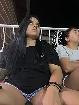 Alissonfernandez_ - Nana shows her tits on the balcony