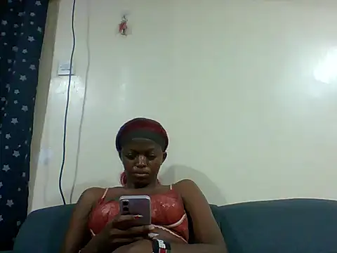 Sexy_Essiie