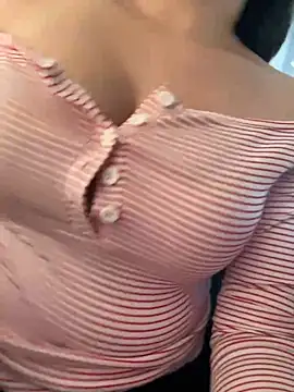 May-Squirt - Make my dress wet in puclic And squirt
