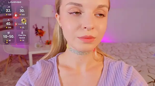 Reychellle - FLASH BOOBS