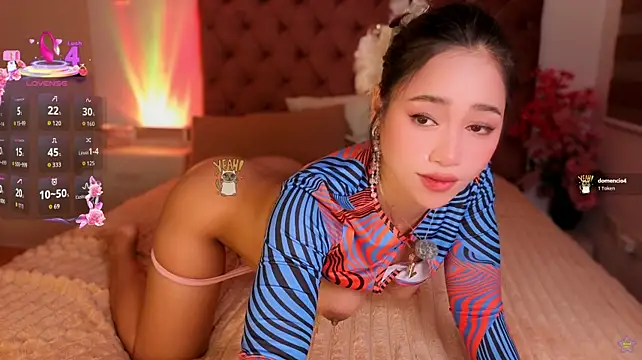Asian_dhimple - buzzed kittyclit play w/vibrator