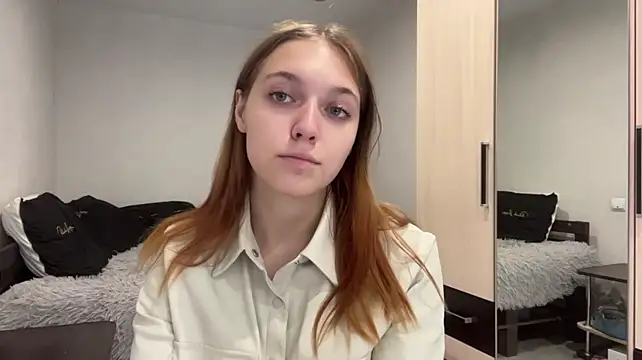 Arimy - Show my firm bootie closer <3