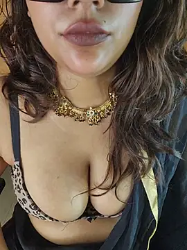 Callmeshreya - Squirt with dildo