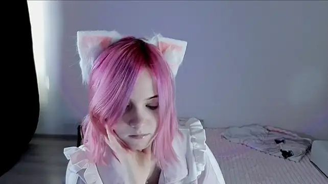 Hikkacat - squeeze tits each other 🤍 🌸＼(＾▽＾)／🌸