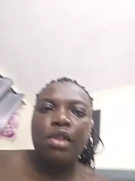 Paulashee - MAKE ME HAPPY LOVE