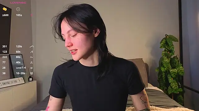 MaryCoopeer - These hands are squeezing my boobs