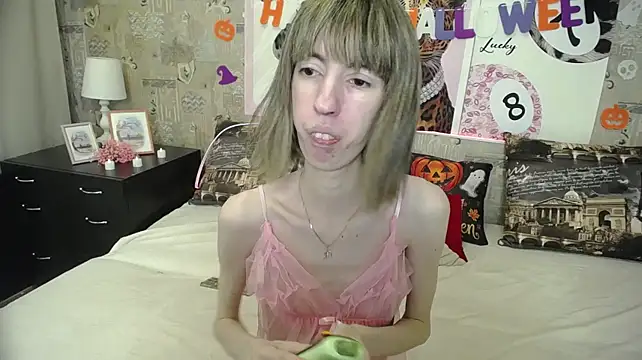 Unusual_G - topless 10min