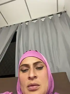 Aisha_k - Fingers in vagina and ass💕