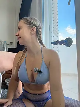 Ellie-rosee - blowjob by window