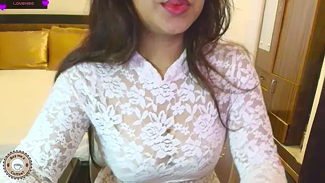 Yara-143 - Naked dildo fuck 🥵🥵