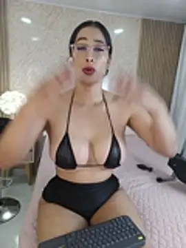 ImLauu - OIL OVR BOOBS AND ASS