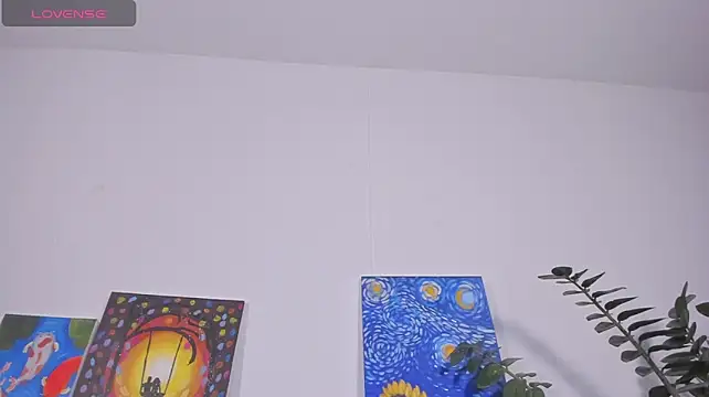 TIFFANYRUSSO - dildo squirt show