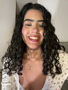 CaroBeach - Big squirt in your face 🤪