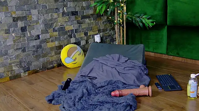 SelenSummer - squirt show!