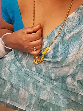 Tamil_Ammani - Boobs show😜😜😝🥰🔥🔥🔥