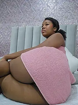 OriannaJames - Open pussy 🤤😋