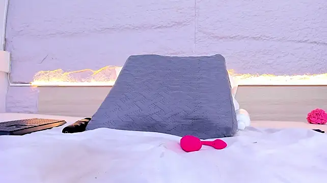Pinktaylor_ - 🔥😈remote top🔥😈