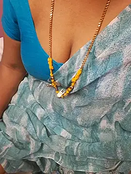 Tamil_Ammani - Boobs show😜😜😝🥰🔥🔥🔥
