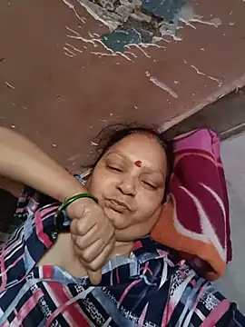 Kavya_kapoor - I will u my boobs oil