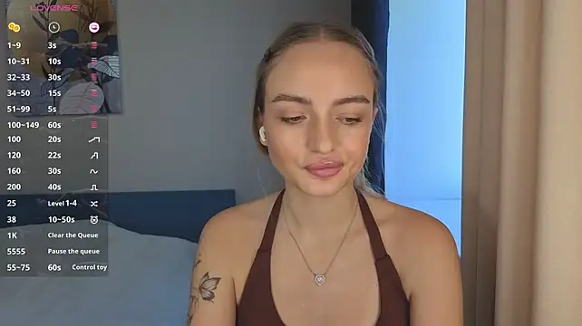 A_delina - oil ass🍑