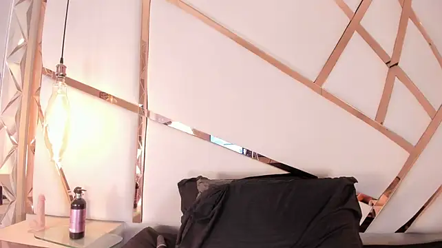 Emilia_Carrintong - FOX TAIL (ANAL PLUG)