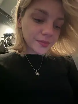 ValenciaShock - PLAY WITH MY SWEET NIPPLES