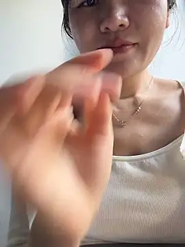 Cici-2026 - 众筹买大黑牛完成任务控制小粉5分钟