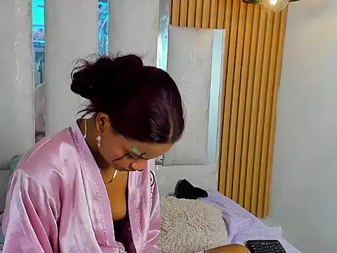 Nicky_Nicoole