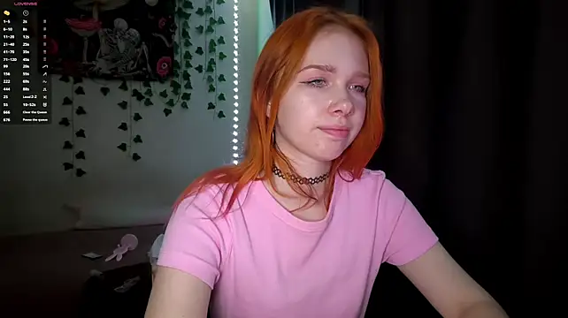 RedAriana - Suck my finger