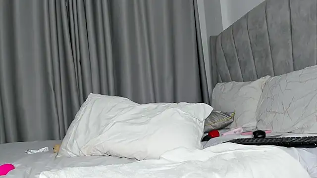 Thee_sexy_goddess - a huge mess