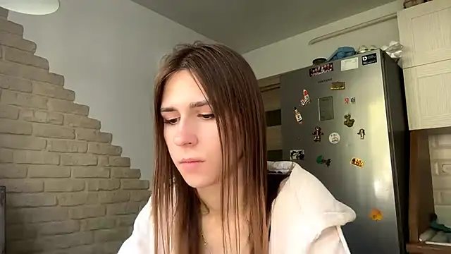 ZaraGuyette - touch neck