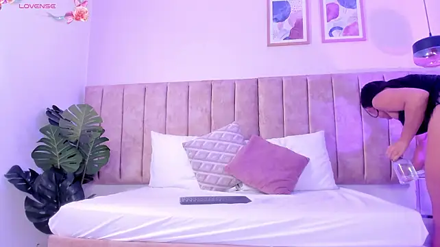 AgathaSavage - control lush x2 min + blow job