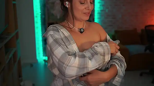 _Allie_ - Ladies cum first! & u're next [ ]